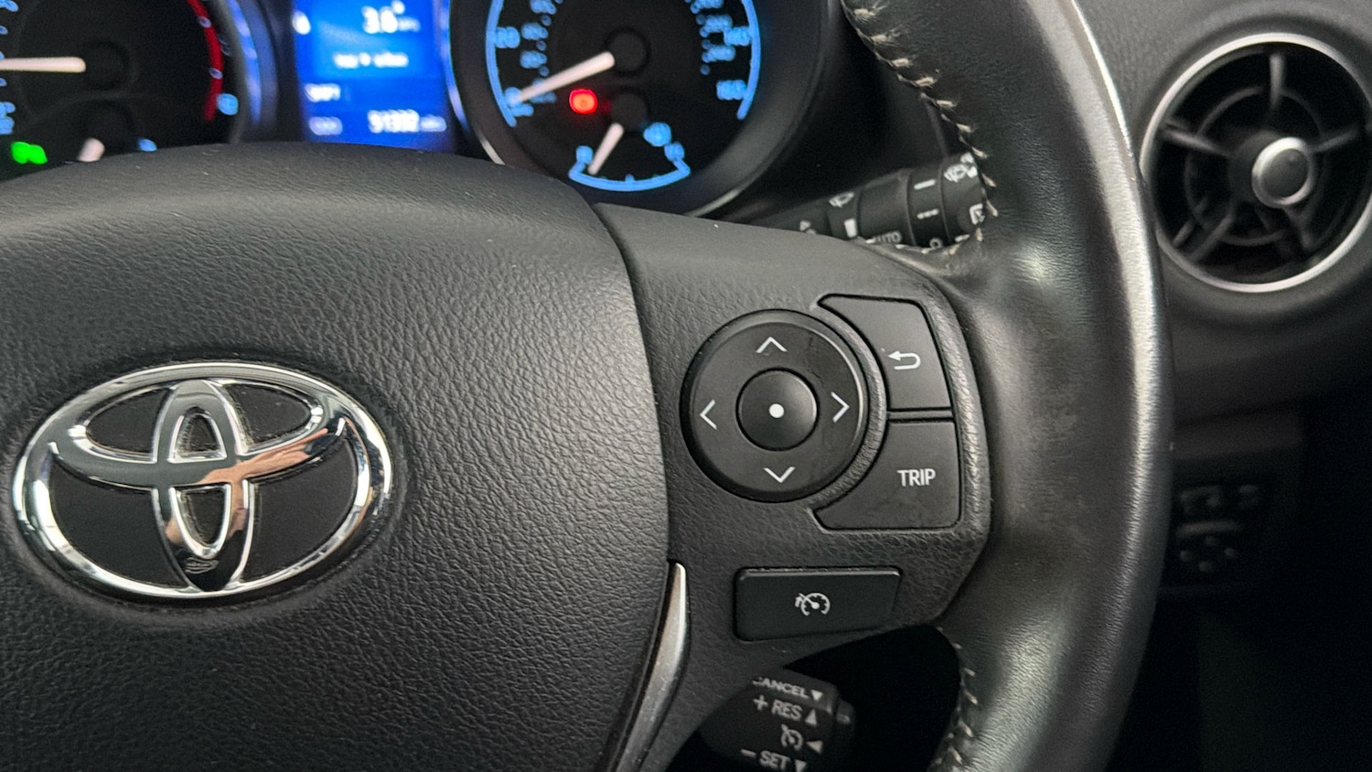 Used Toyota Auris 2017 for sale - 77932828: Photo 24