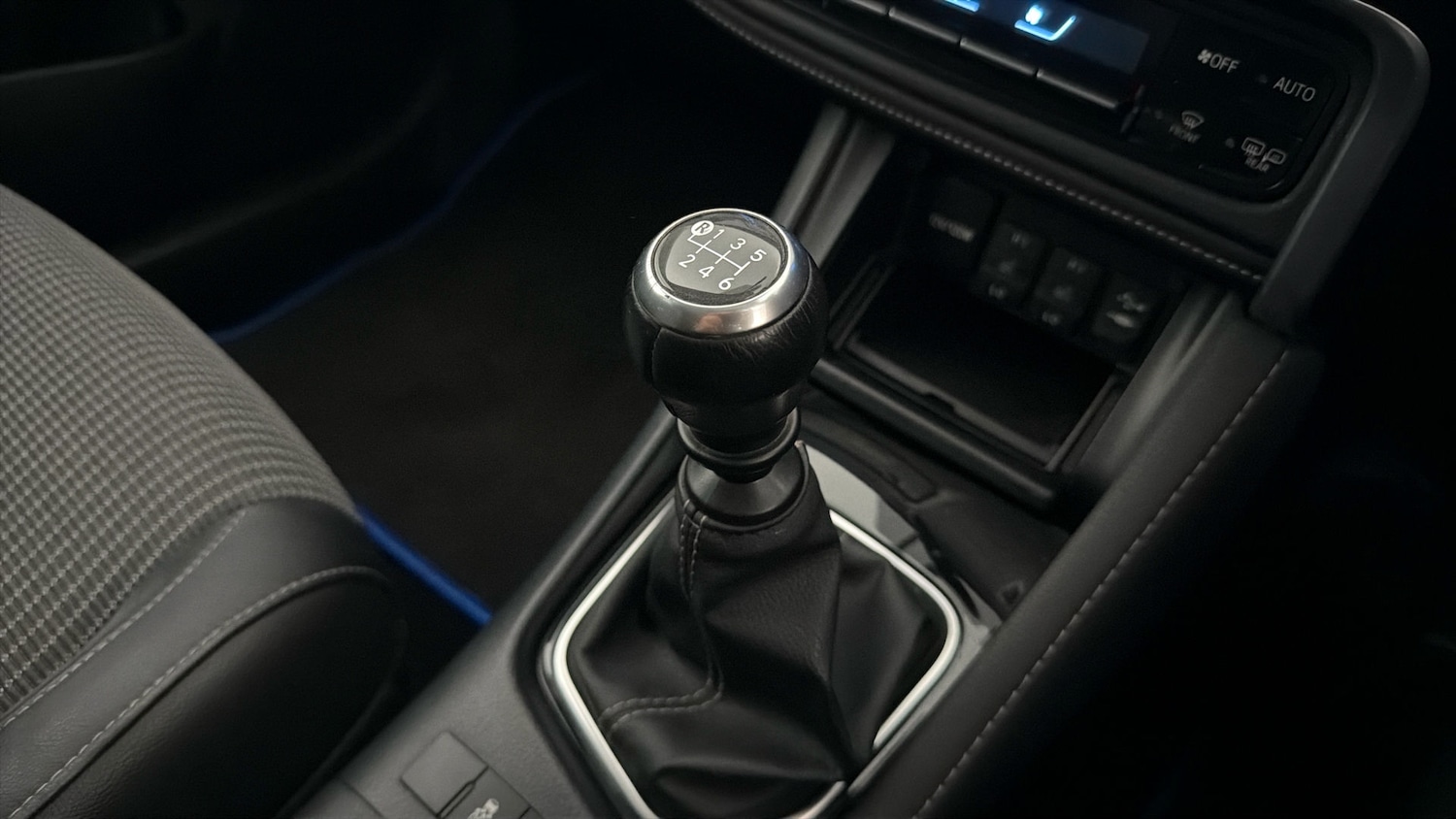 Used Toyota Auris 2017 for sale - 77932828: Photo 25