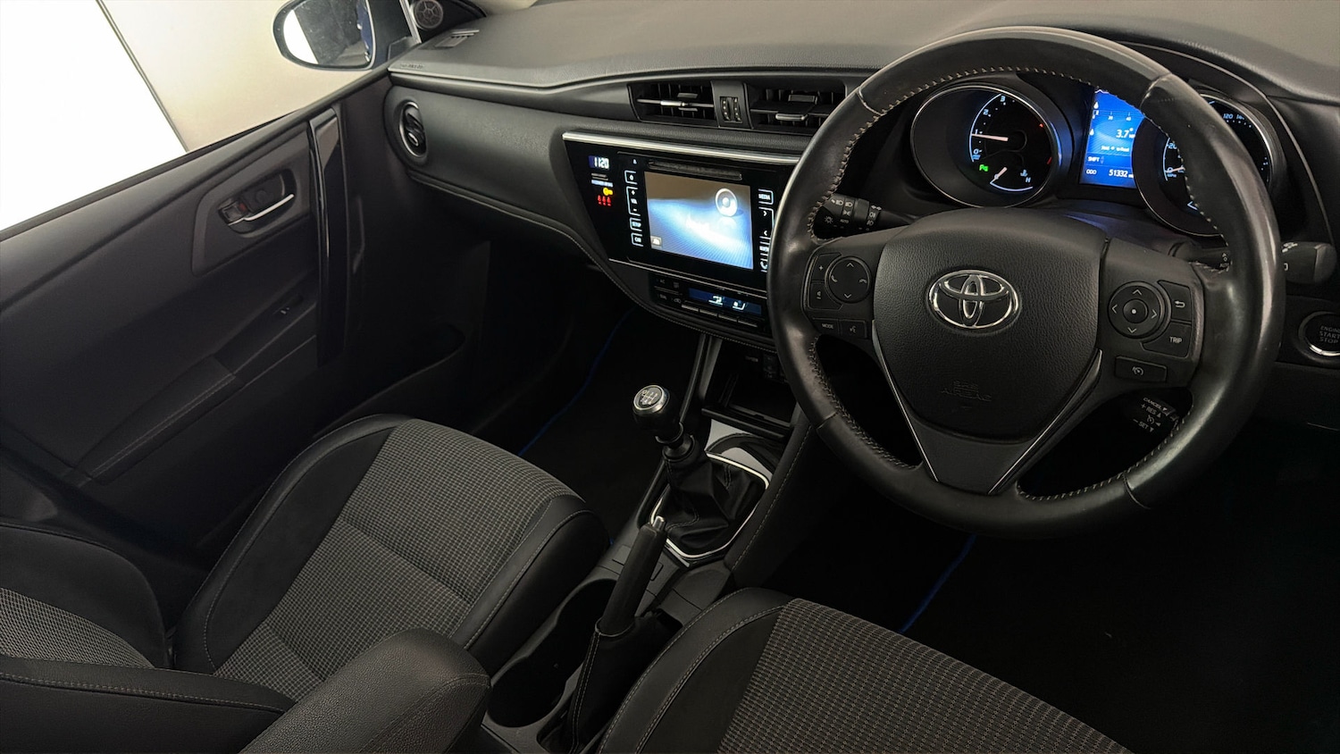 Used Toyota Auris 2017 for sale - 77932828: Photo 9