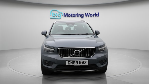 Used Volvo XC40 2019 for sale - 75463808: Photo 2