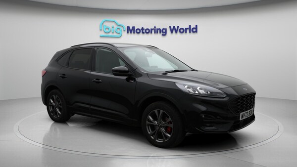 Used Ford Kuga 2022 for sale - 76260440: Photo 2