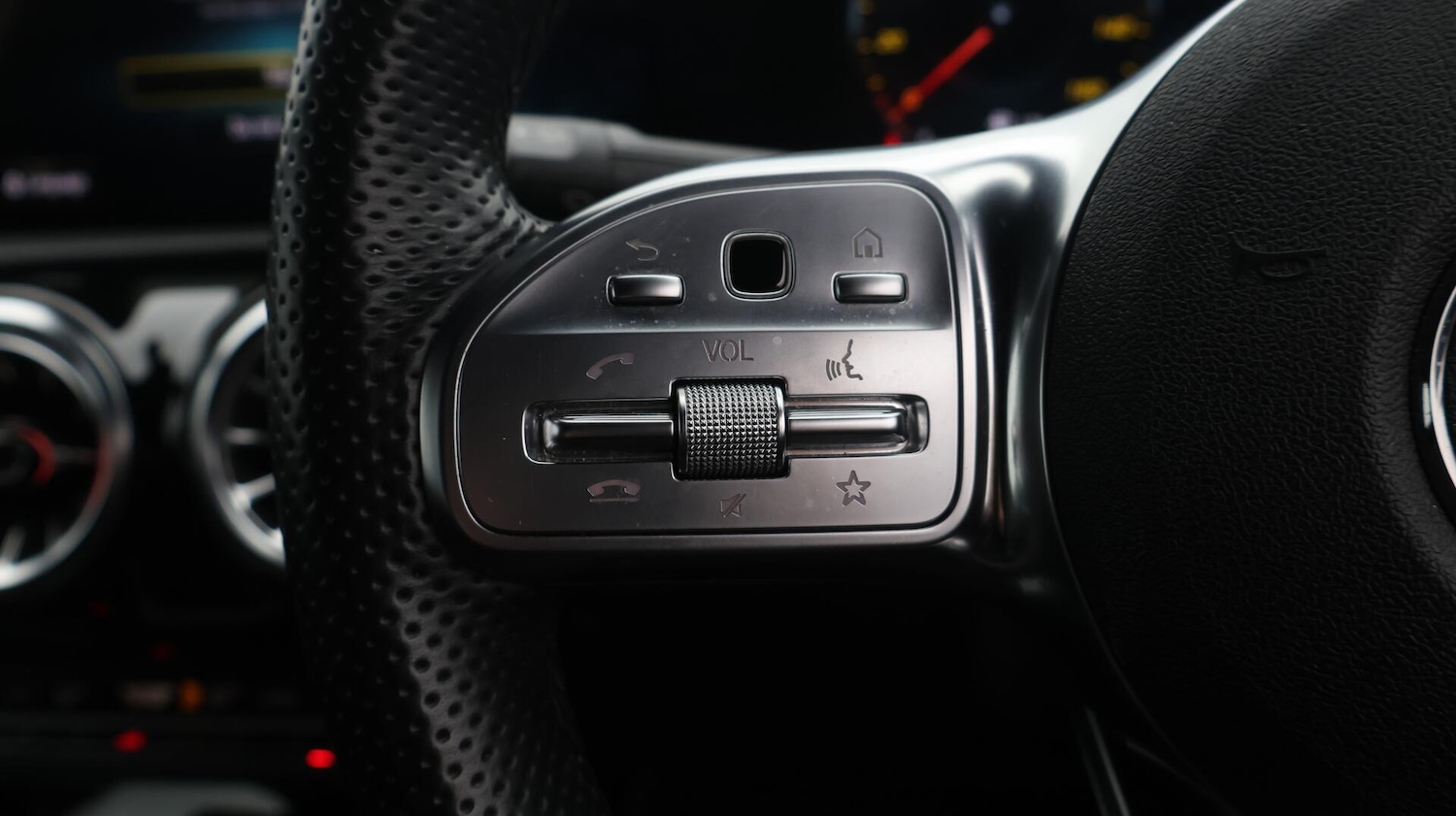 Used Mercedes-Benz CLA 2022 for sale - 76633385: Photo 24