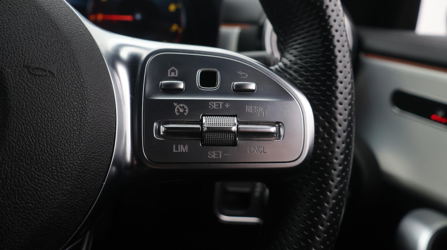 Used Mercedes-Benz CLA 2022 for sale - 76633385: Photo 25