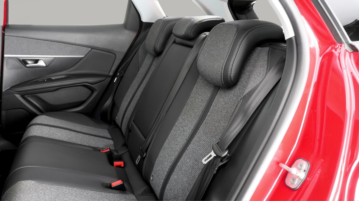 Used Peugeot 3008 2017 for sale - 77569310: Photo 16