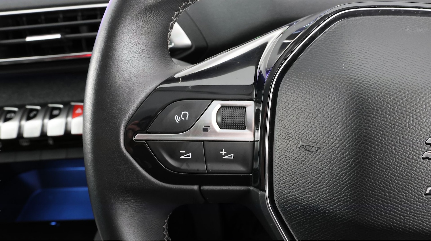 Used Peugeot 3008 2017 for sale - 77569310: Photo 20