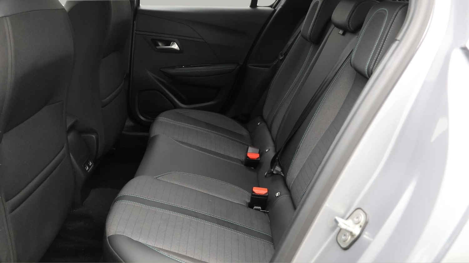 Used Peugeot E-208 2023 for sale - 76645884: Photo 16