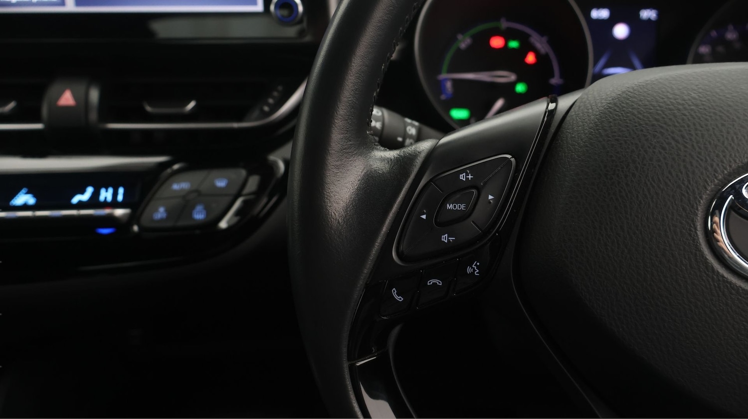 Used Toyota C-HR 2022 for sale - 77653590: Photo 23