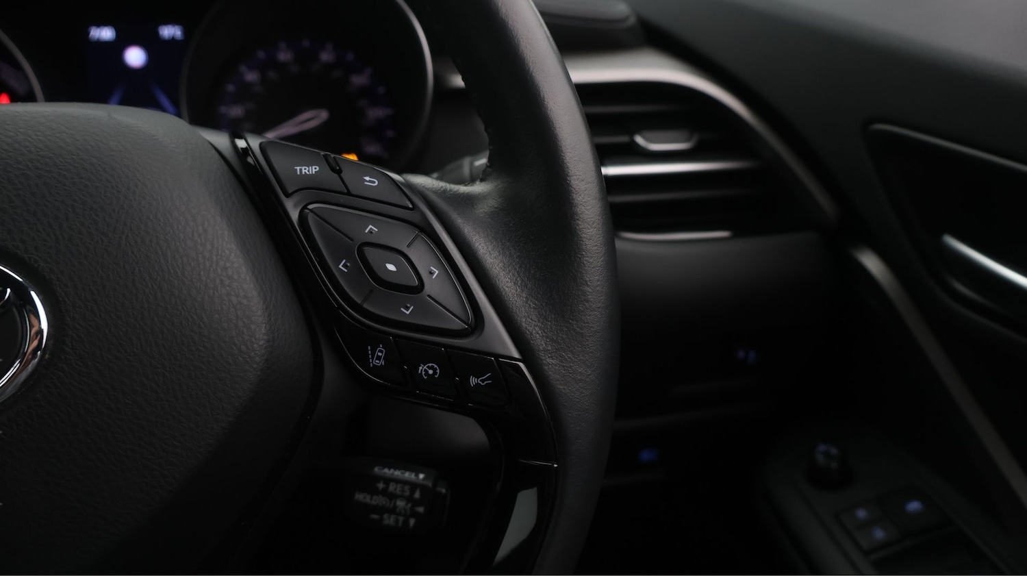 Used Toyota C-HR 2022 for sale - 77653590: Photo 24