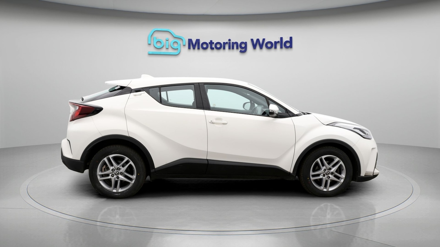 Used Toyota C-HR 2022 for sale - 77653590: Photo 8