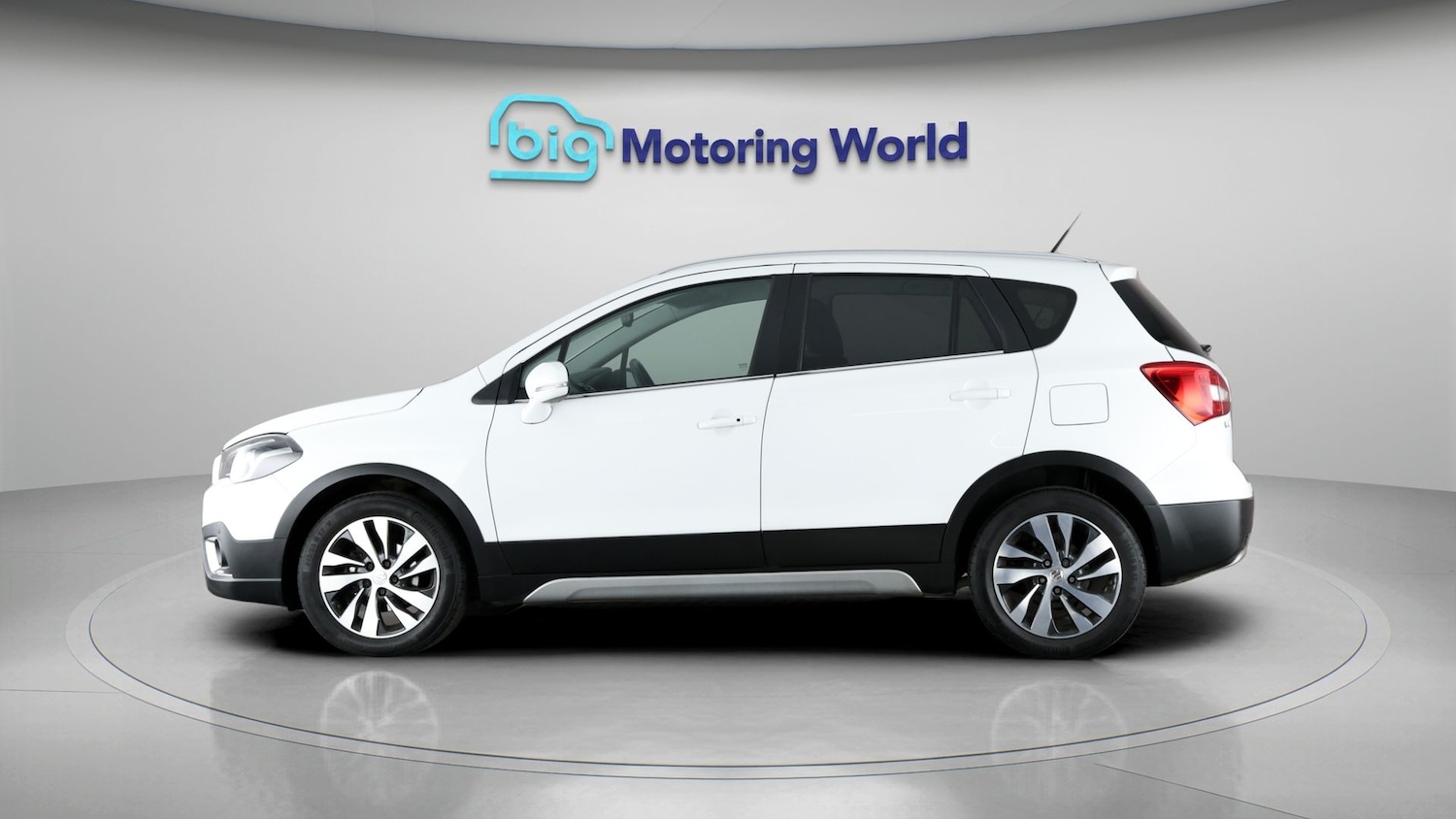 Used Suzuki SX4 S-Cross 2017 for sale - 77581905: Photo 4