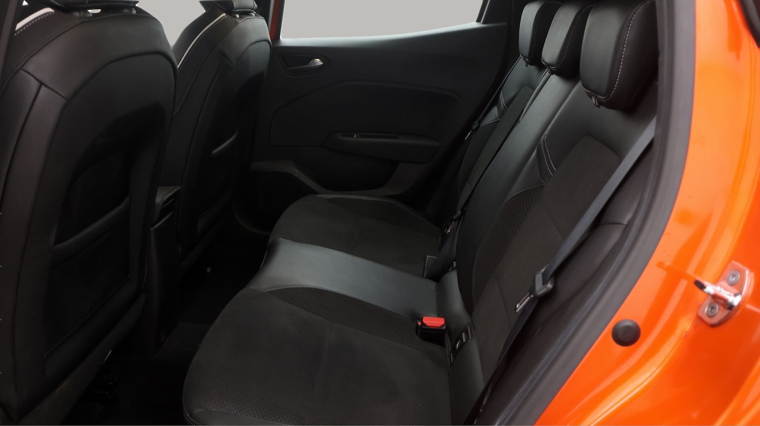 Used Renault Clio 2021 for sale - 77603942: Photo 16