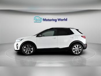 Used Kia Stonic 2019 for sale - 77778932: Photo