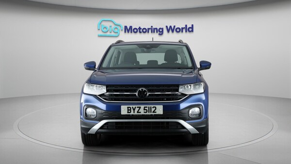 Used Volkswagen T-Cross 2022 for sale - 75990936: Photo 2