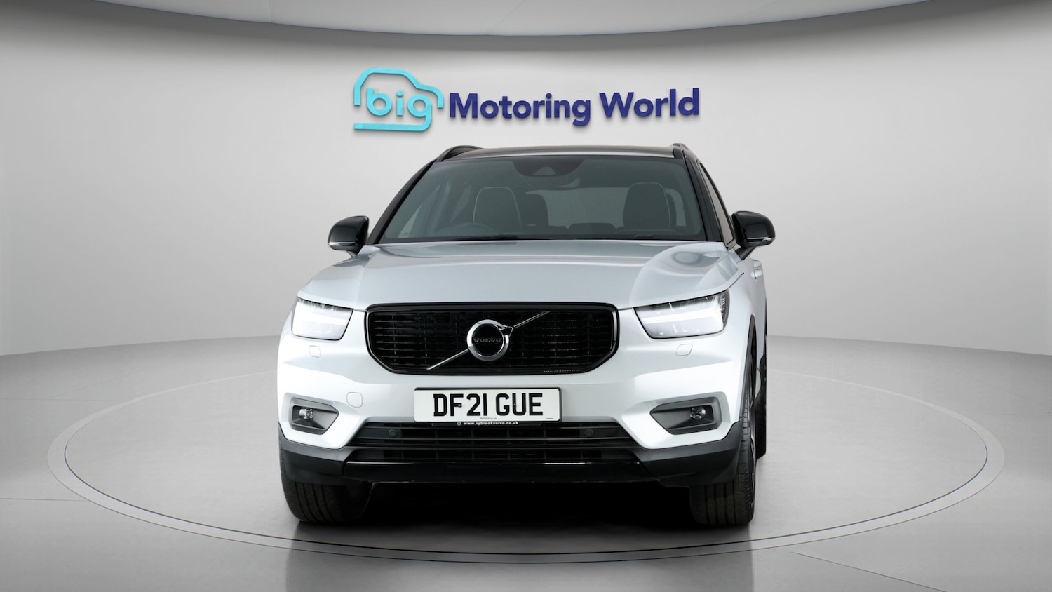 Used Volvo XC40 2021 for sale - 77747633: Photo 2