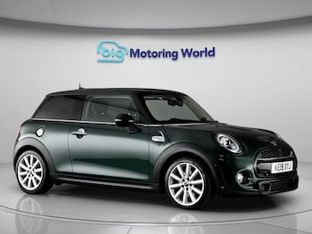 Used MINI Hatch 2019 for sale - 79616697: Photo