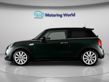 Used MINI Hatch 2019 for sale - 79616697: Photo