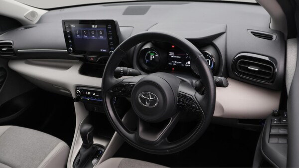 Used Toyota Yaris 2022 for sale - 75102885: Photo 10