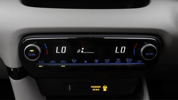 Used Toyota Yaris 2022 for sale - 75102885: Photo 13