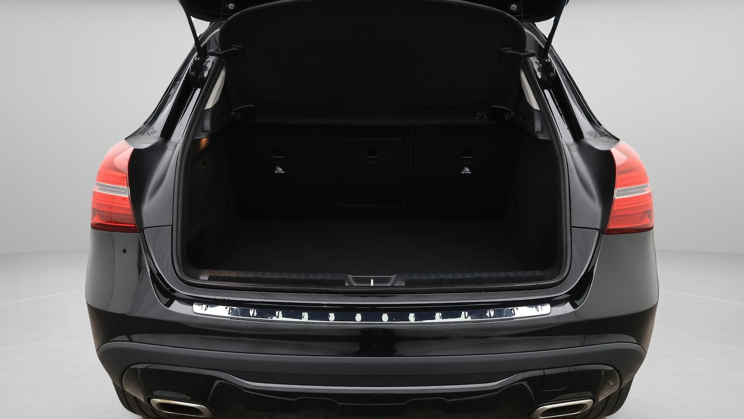 Used Mercedes-Benz GLA 2019 for sale - 76671251: Photo 18