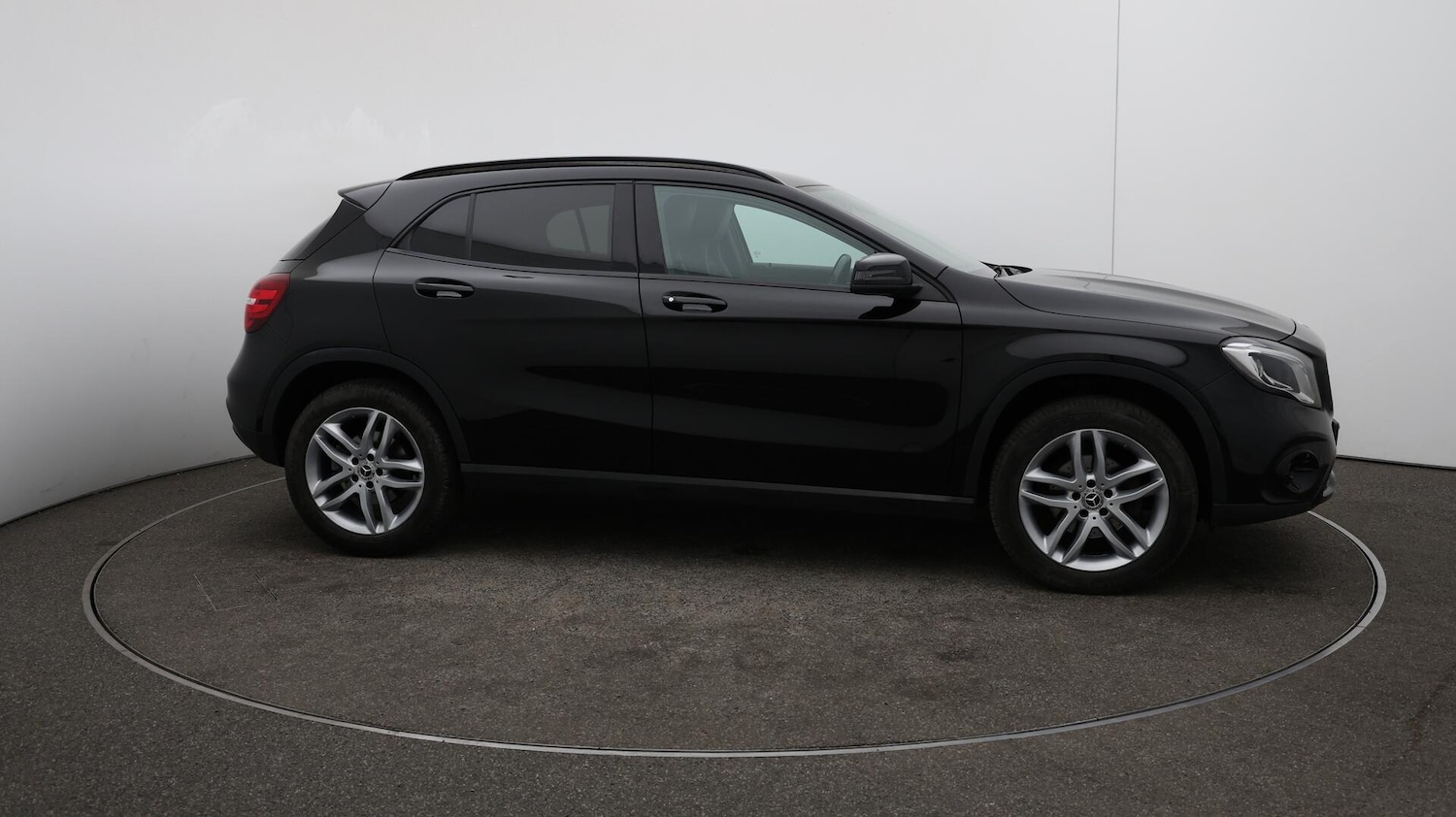 Used Mercedes-Benz GLA 2019 for sale - 76671251: Photo 48