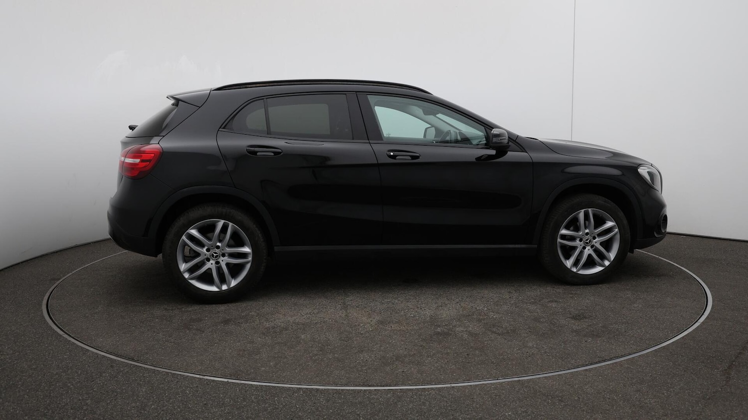 Used Mercedes-Benz GLA 2019 for sale - 76671251: Photo 50