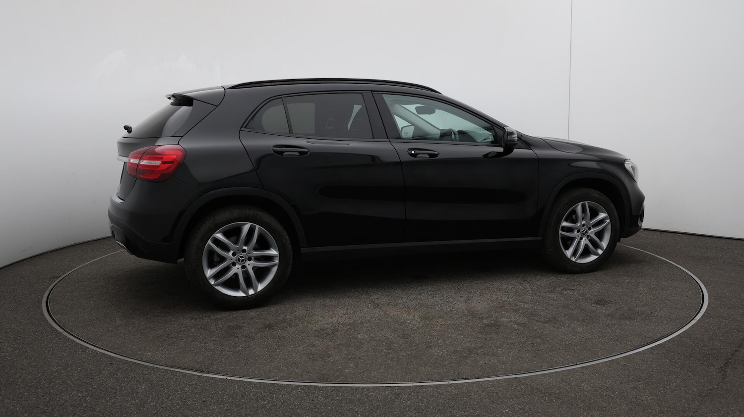 Used Mercedes-Benz GLA 2019 for sale - 76671251: Photo 51