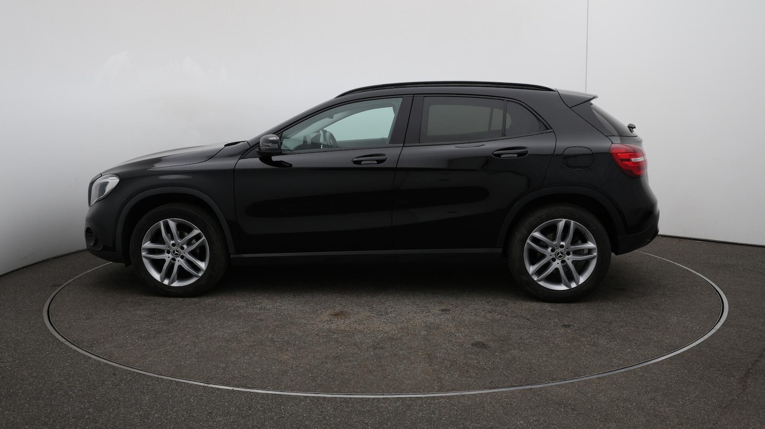 Used Mercedes-Benz GLA 2019 for sale - 76671251: Photo 64