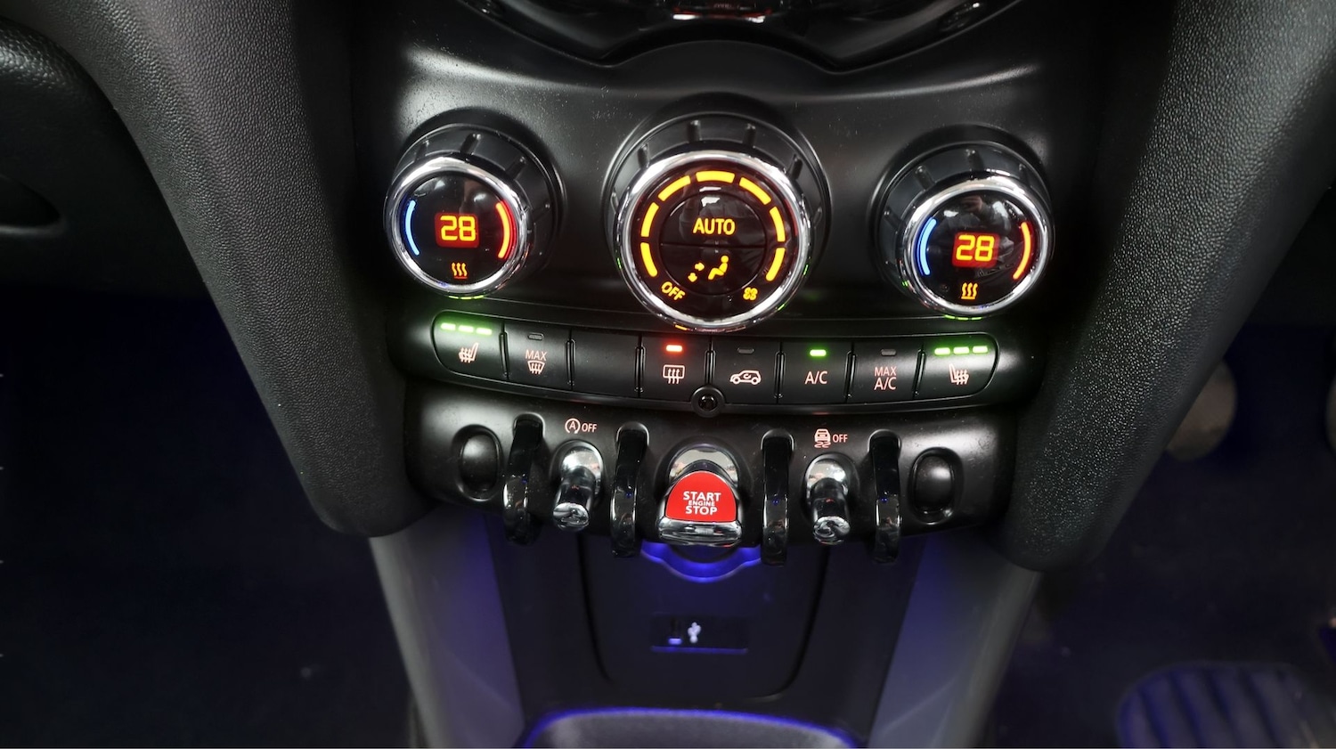 Used MINI Hatch 2020 for sale - 77747583: Photo 12