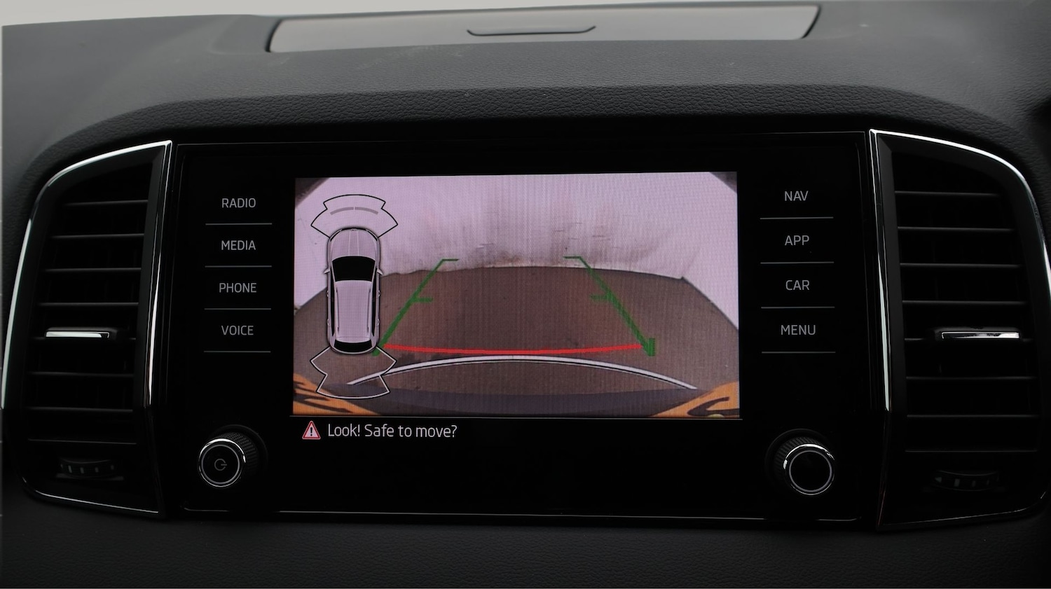 Used Skoda Karoq 2021 for sale - 77849182: Photo 21