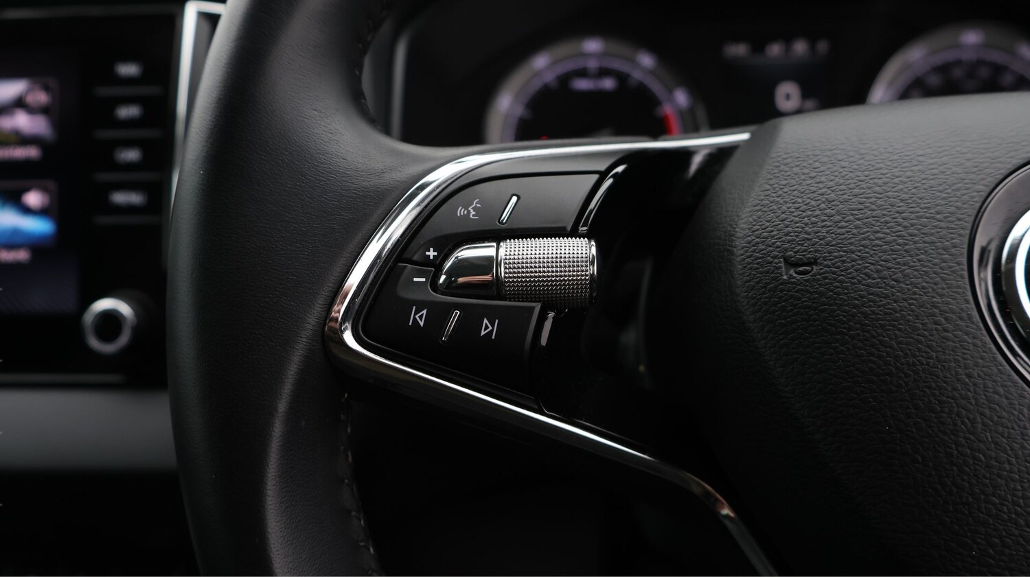 Used Skoda Karoq 2021 for sale - 77849182: Photo 24