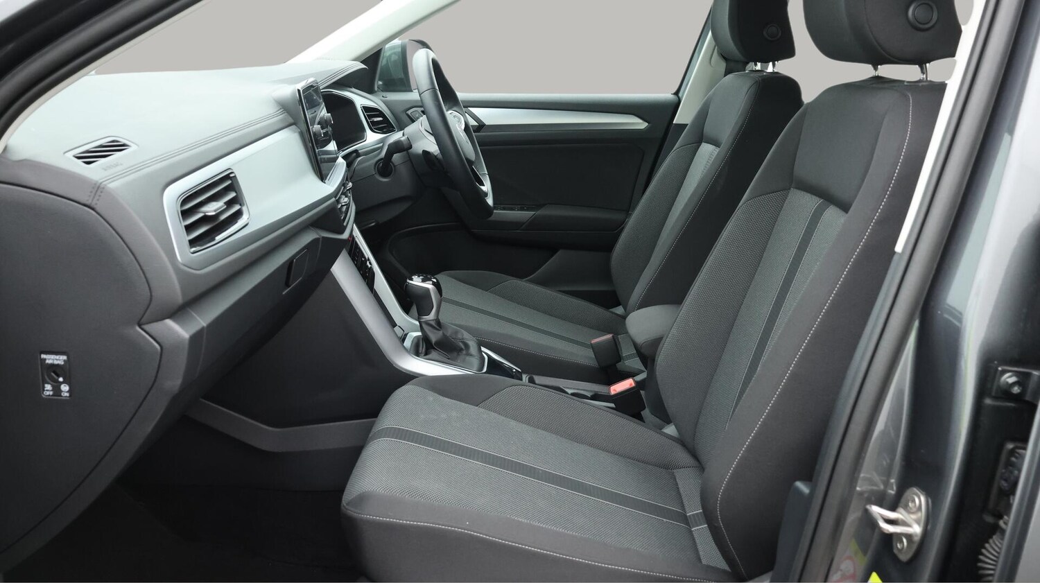 Used Volkswagen T-Roc 2024 for sale - 76512448: Photo 15