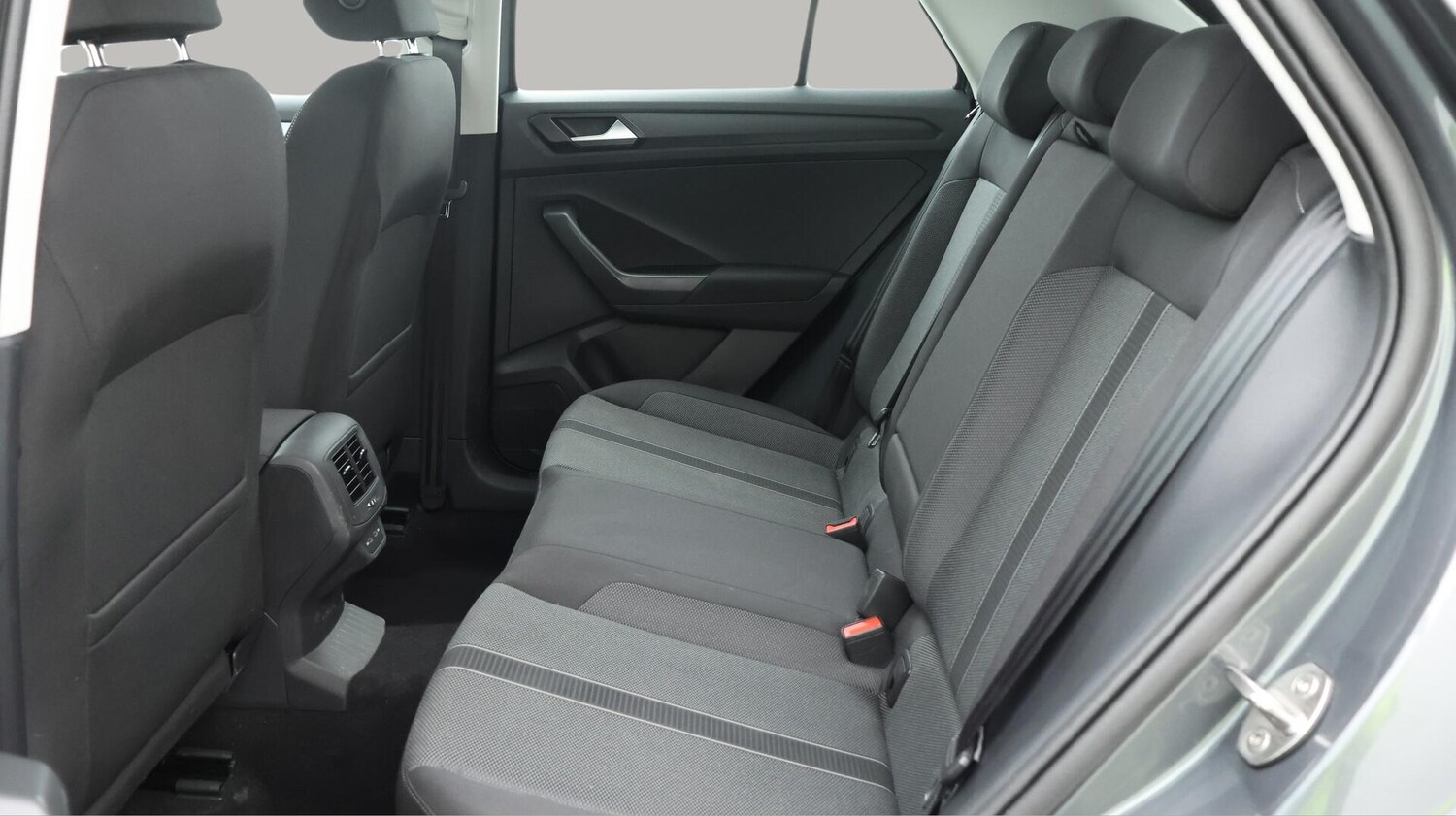 Used Volkswagen T-Roc 2024 for sale - 76512448: Photo 17