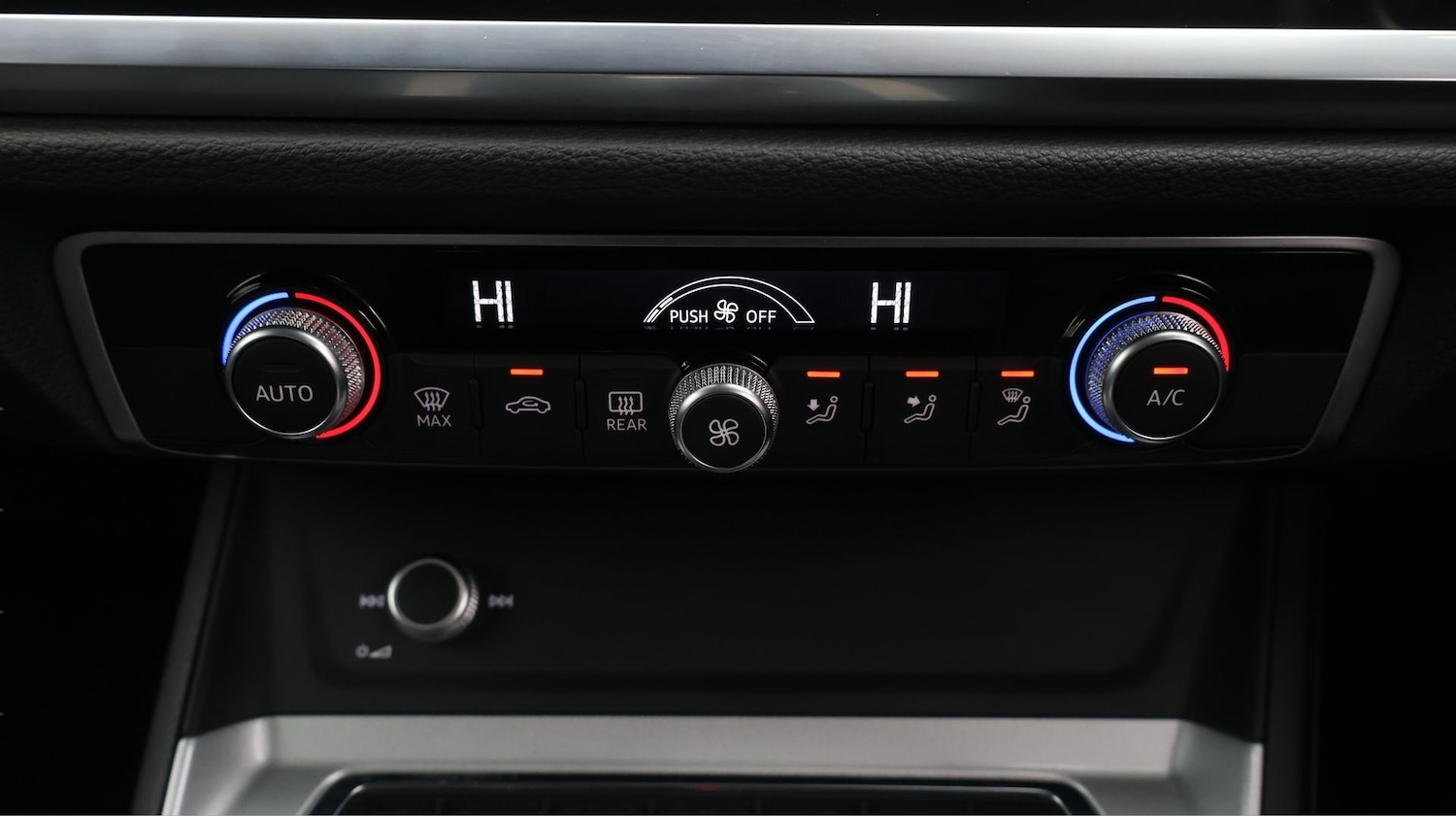 Used Audi Q3 2021 for sale - 77118475: Photo 12