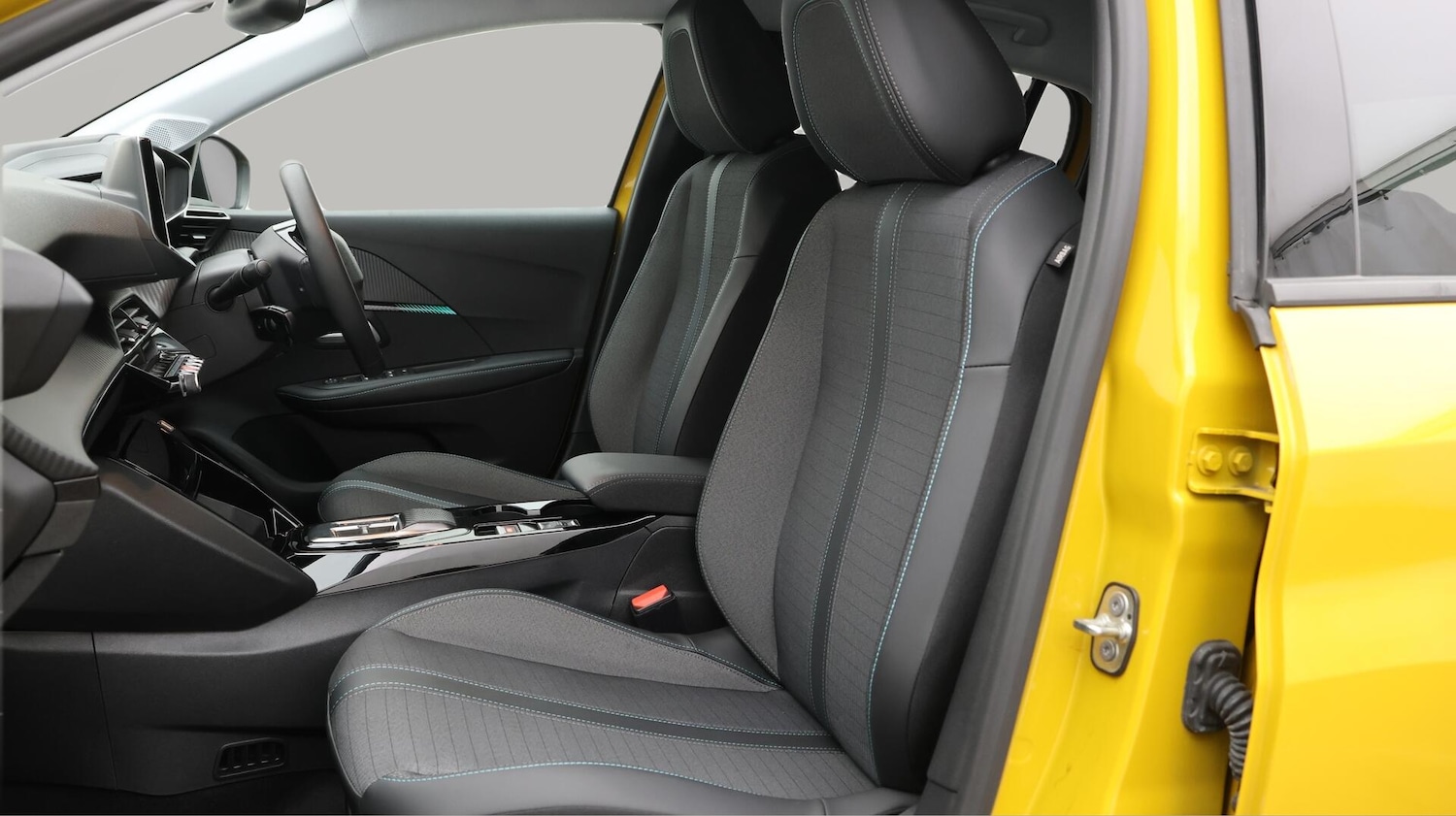 Used Peugeot E-208 2023 for sale - 76689142: Photo 15