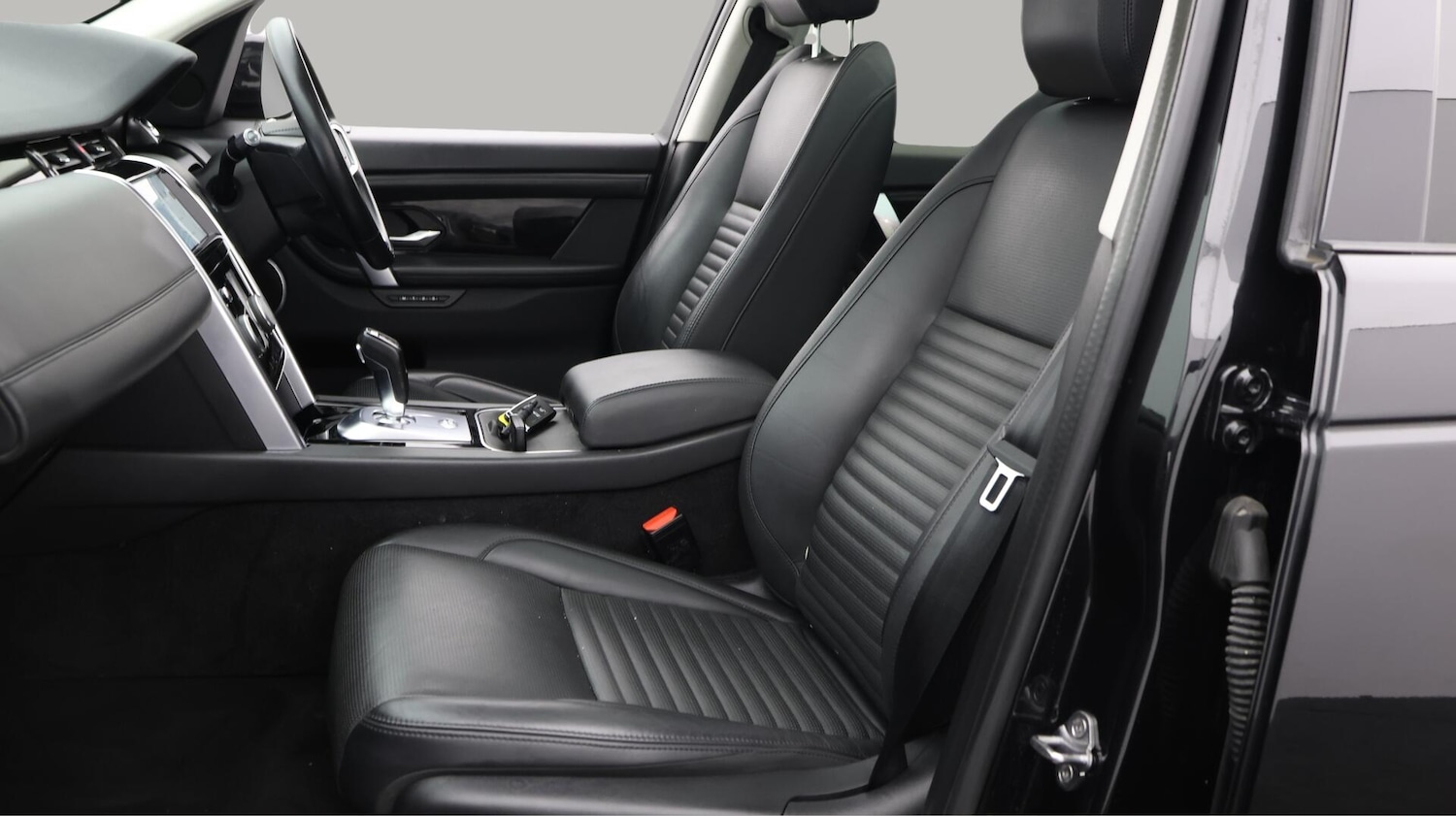 Used Land Rover Discovery Sport 2021 for sale - 76512154: Photo 15