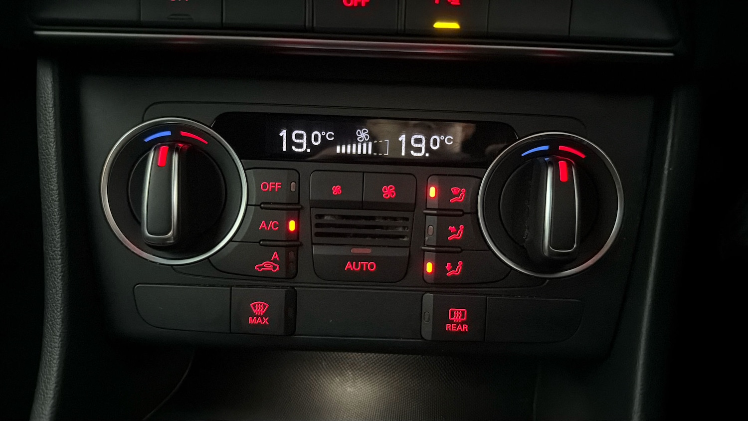 Used Audi Q3 2017 for sale - 77790691: Photo 12