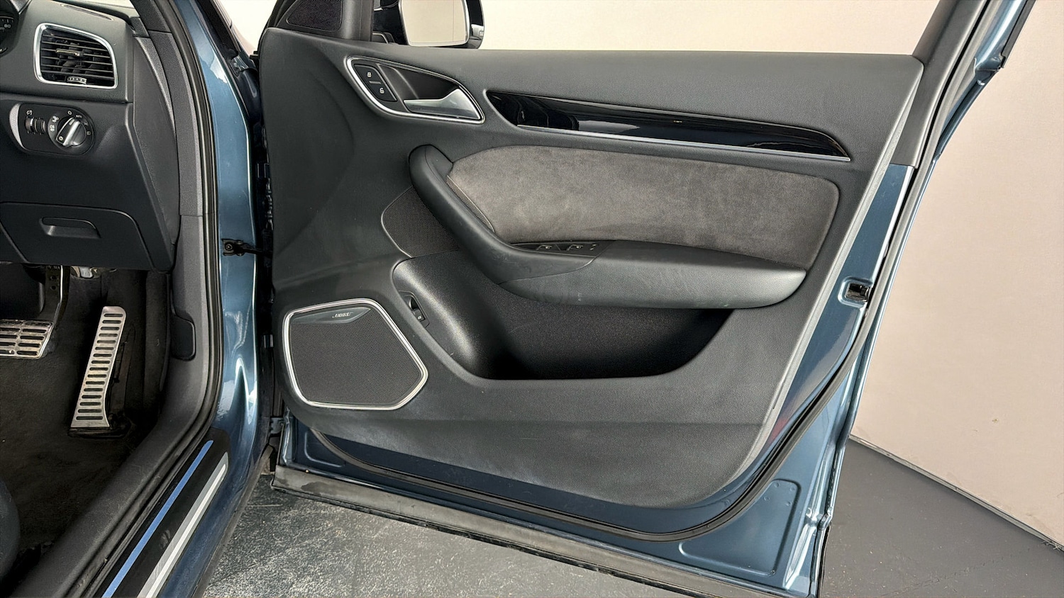 Used Audi Q3 2017 for sale - 77790691: Photo 15