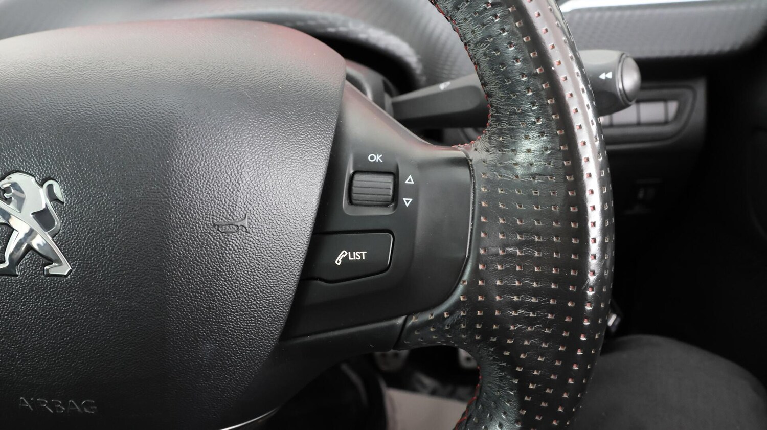 Used Peugeot 2008 2017 for sale - 76597119: Photo 25