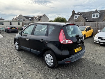 Used Renault Scenic 2010 for sale - 79520206: Photo