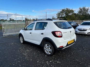 Used Dacia Sandero Stepway 2014 for sale - 79640368: Photo