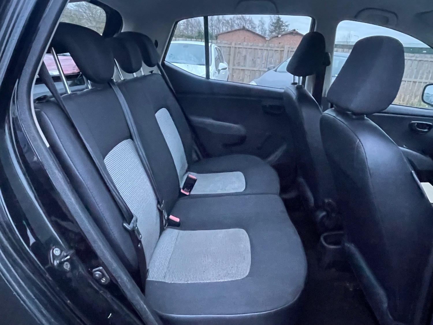 Used Hyundai i10 2010 for sale - 77990083: Photo 6