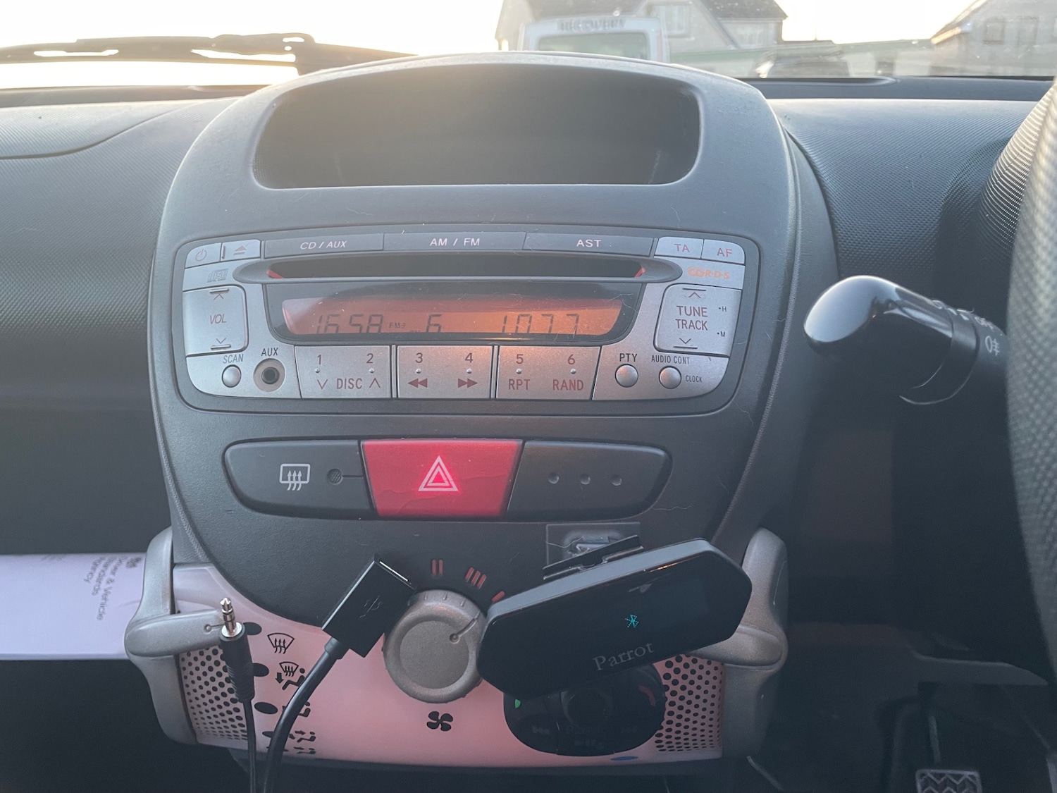 Used Citroen C1 2010 for sale - 76595264: Photo 8