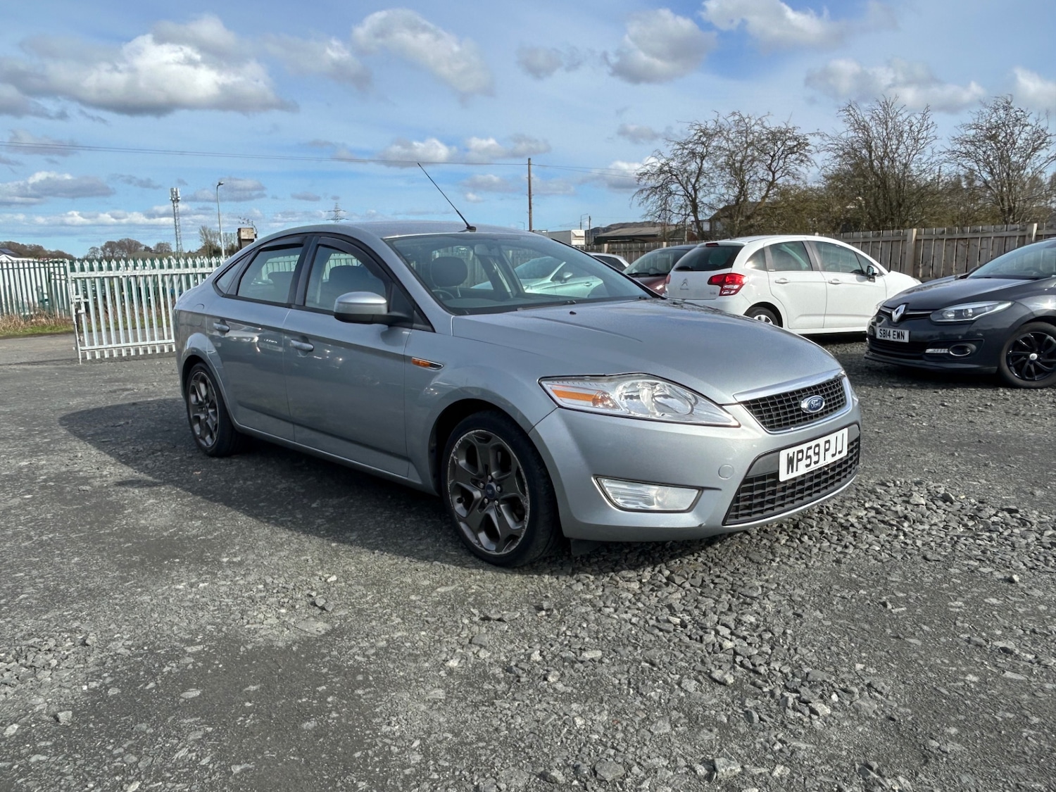 Used Ford Mondeo 2009 for sale - 78121621: Photo 2