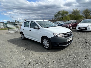 Used Dacia Sandero 2013 for sale - 78324959: Photo