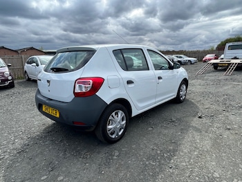 Used Dacia Sandero 2013 for sale - 78324959: Photo