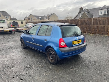 Used Renault Clio 2005 for sale - 76891705: Photo