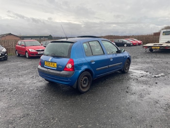 Used Renault Clio 2005 for sale - 76891705: Photo