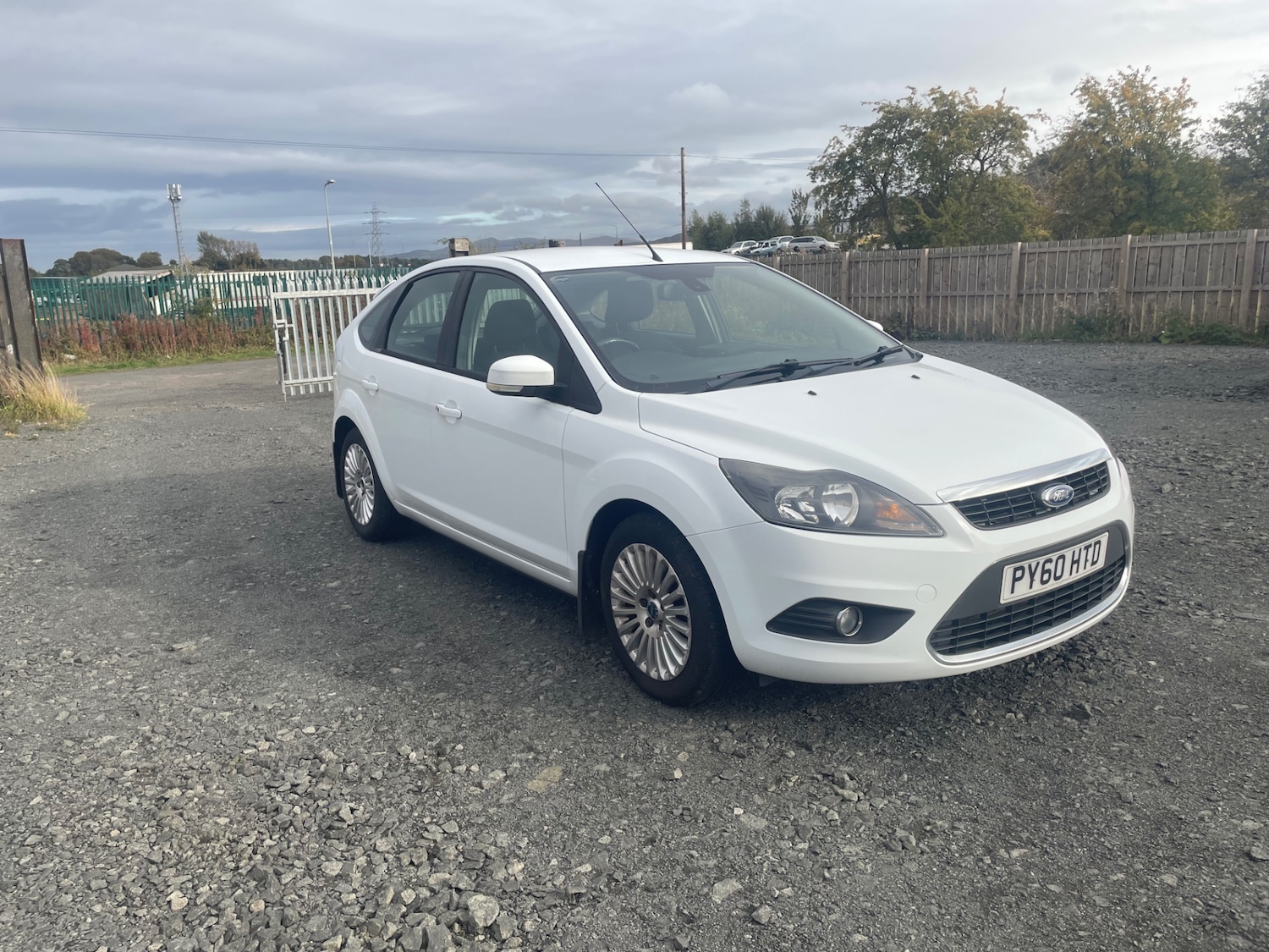 Used Ford Focus 2011 for sale - 76142737: Photo 2