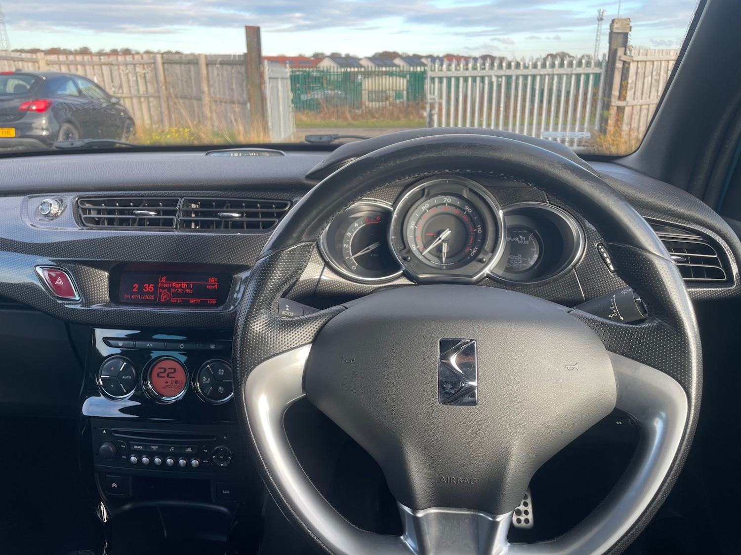 Used Citroen DS3 2014 for sale - 76542899: Photo 10