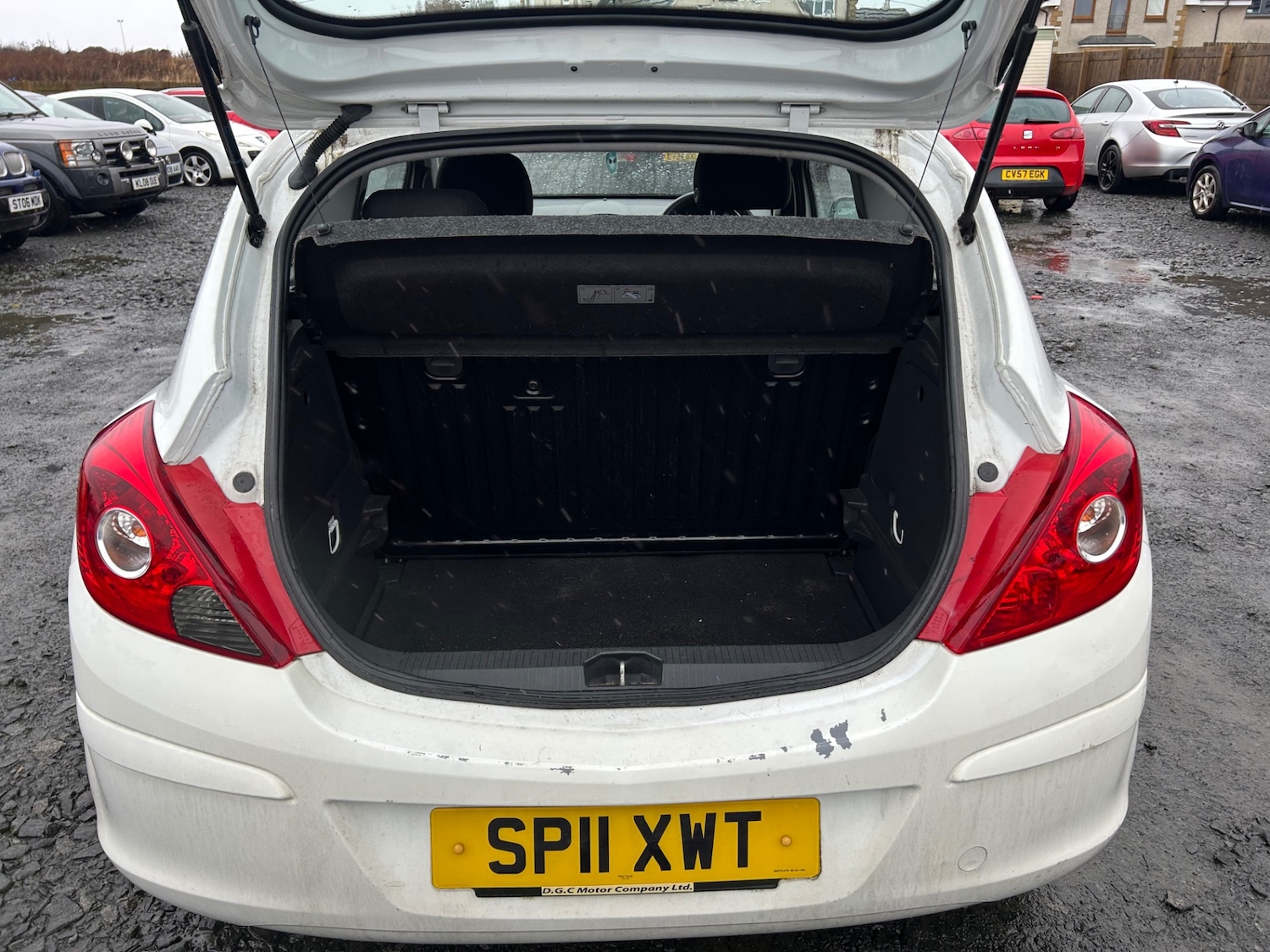 Used Vauxhall Corsa 2011 for sale - 77337896: Photo 5